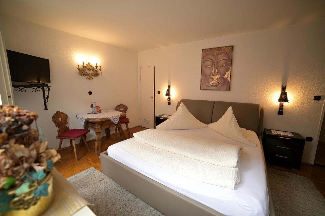 Hotel Zrenners Garni Валдзасен Екстериор снимка