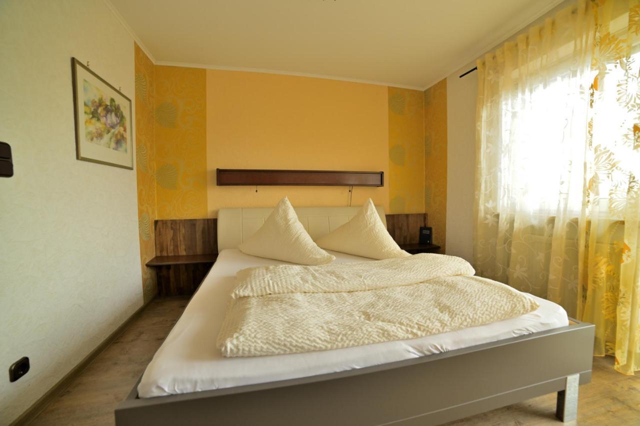 Hotel Zrenners Garni Валдзасен Екстериор снимка