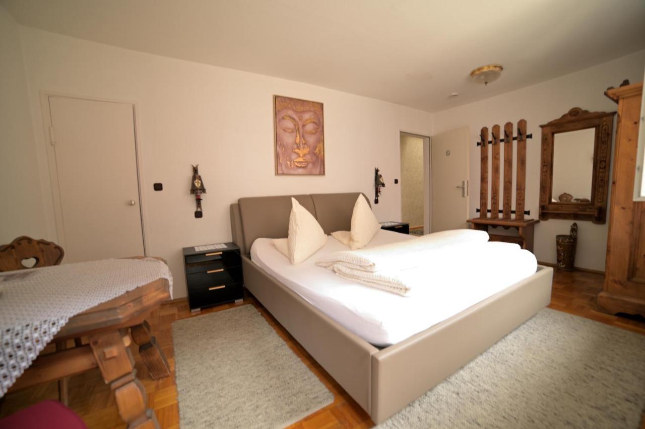 Hotel Zrenners Garni Валдзасен Екстериор снимка