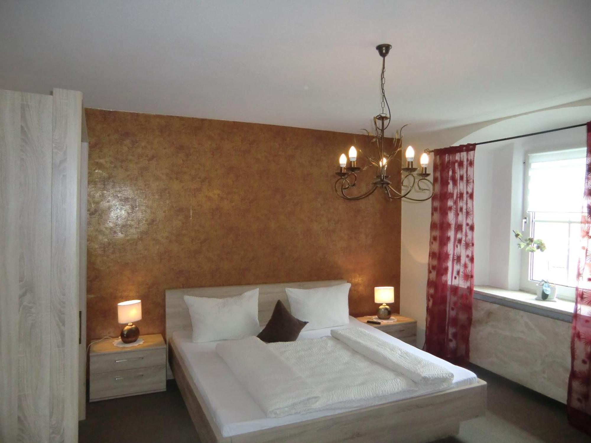 Hotel Zrenners Garni Валдзасен Екстериор снимка
