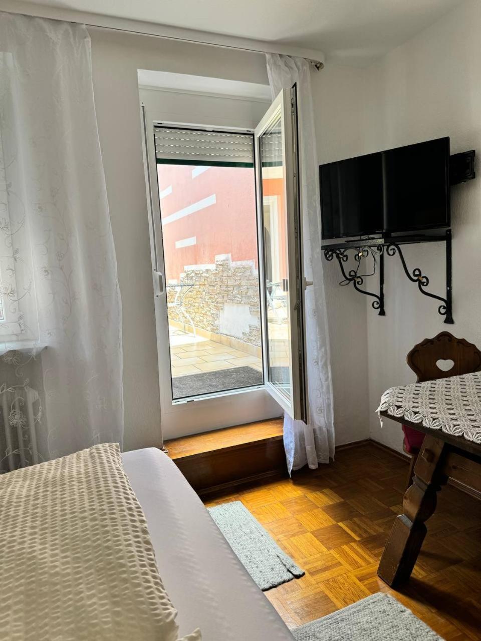 Hotel Zrenners Garni Валдзасен Екстериор снимка