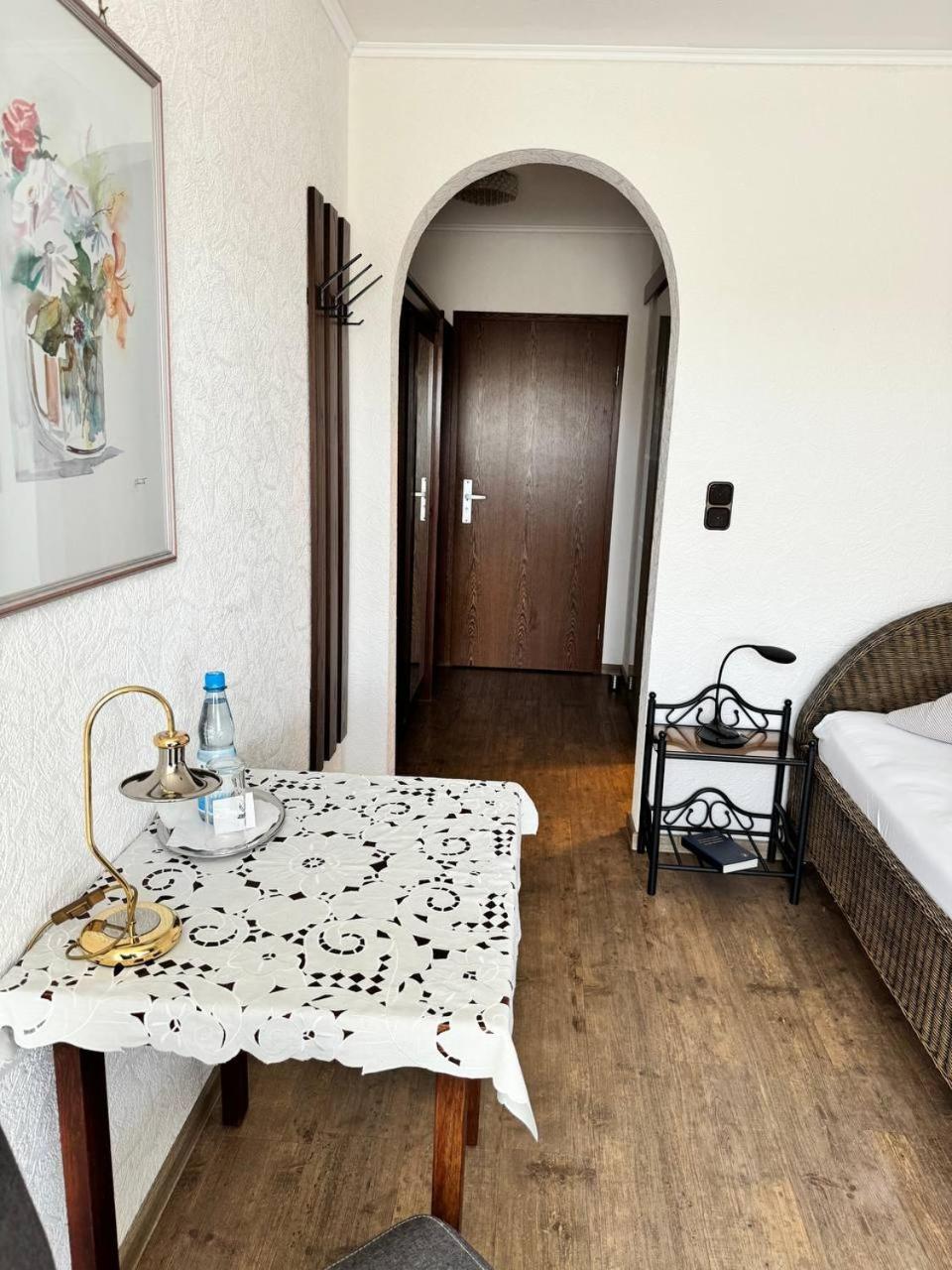 Hotel Zrenners Garni Валдзасен Екстериор снимка