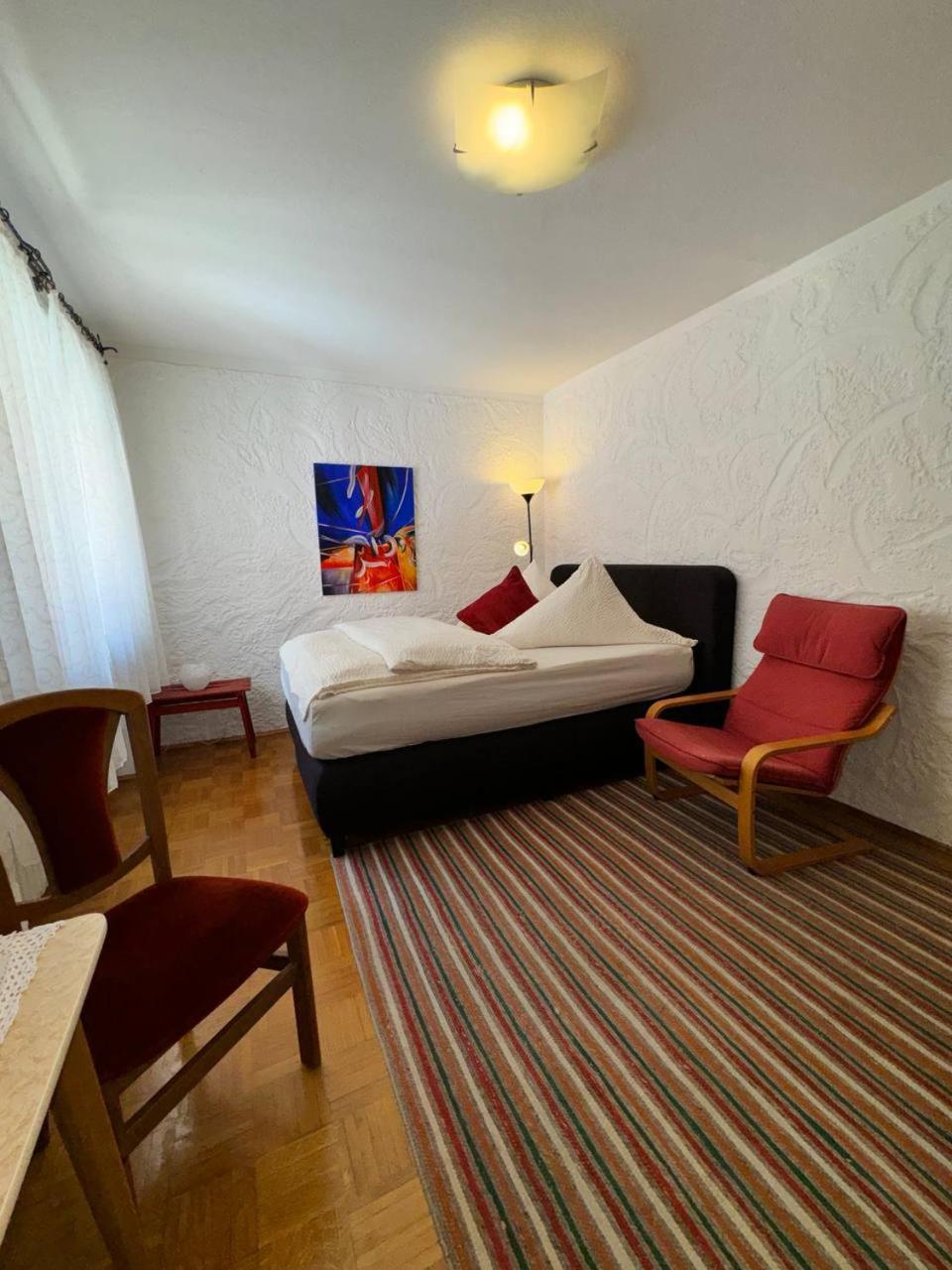 Hotel Zrenners Garni Валдзасен Екстериор снимка